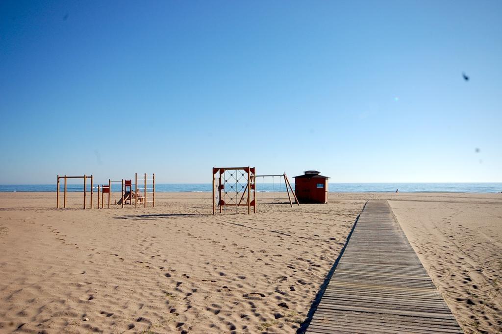 Lets Holidays Diagonal Orient * Castelldefels